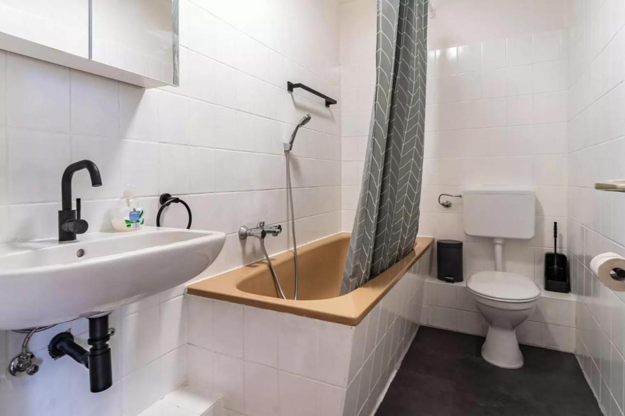 Next Home - Free Parking & Wifi - Badewanne Duisburg Exteriér fotografie